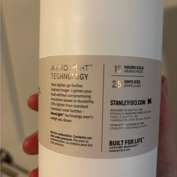 NWT Stanley 24oz White Stainless Steel Bottle - Picture 3 of 7